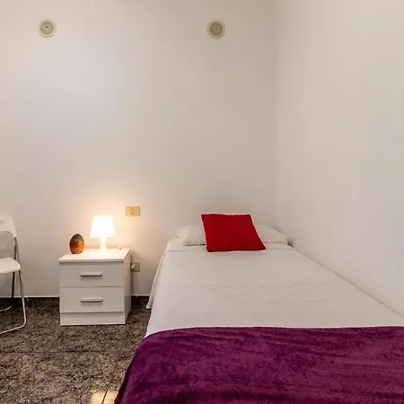Flatguest Cicer - 3bdr + Balcony + Appartement Las Palmas